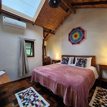 Sitio Pe Na Terra - Retiros E Hospedagens Hotel Novo Hamburgo Luaran gambar