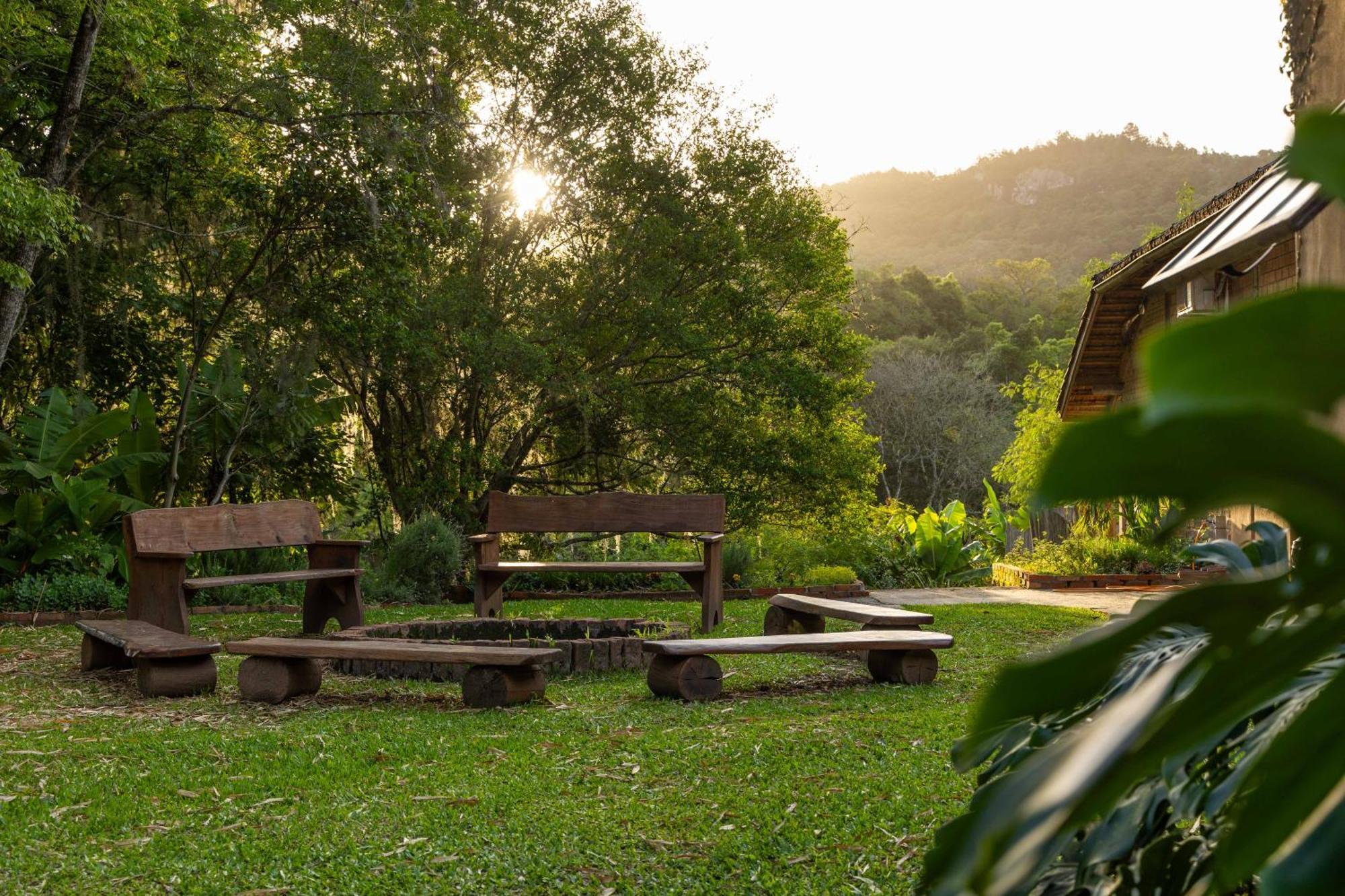 Sitio Pe Na Terra - Retiros E Hospedagens Hotel Novo Hamburgo Luaran gambar